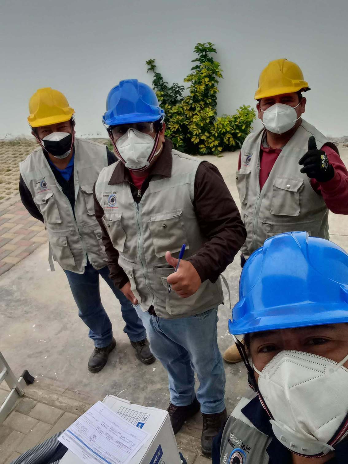 Profesionales trabajando para usted - Total Security Trujillo